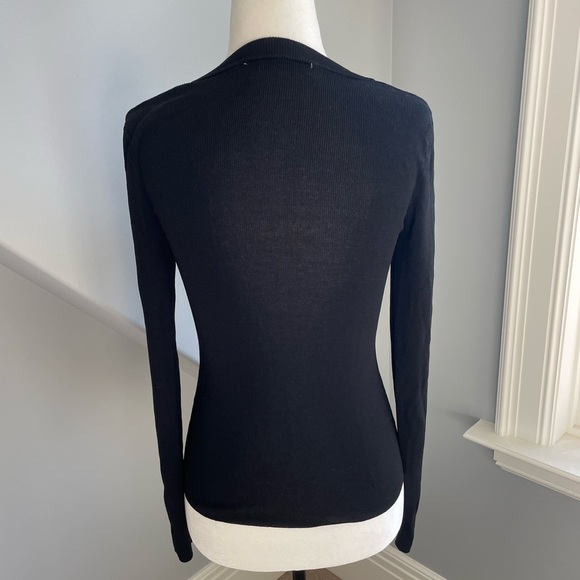 Scoop Neck Black Long Sleeve - Picture 2 of 3